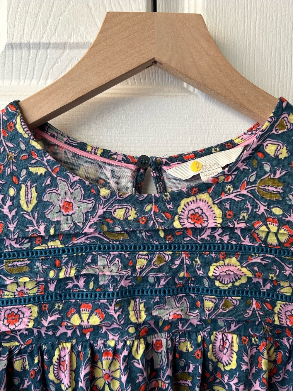 Boden Floral Ruffle Trim Dress US4 EUC - Picture 13 of 13